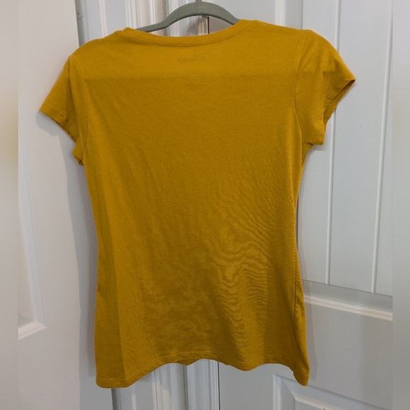 Yellow Mickey Mouse tshirt - Picture 9 of 9